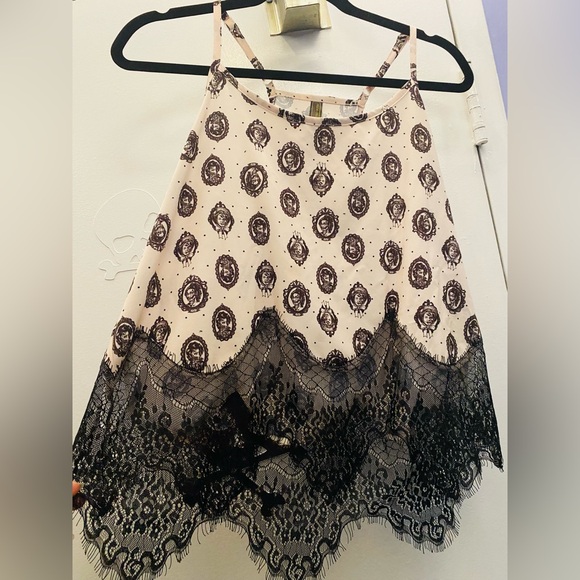 Zombies racer back tank size S/M 🖤 - Picture 7 of 10